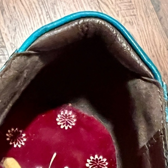 Bohemian bright patterned laced oxfords. Size 38 - Picture 6 of 11